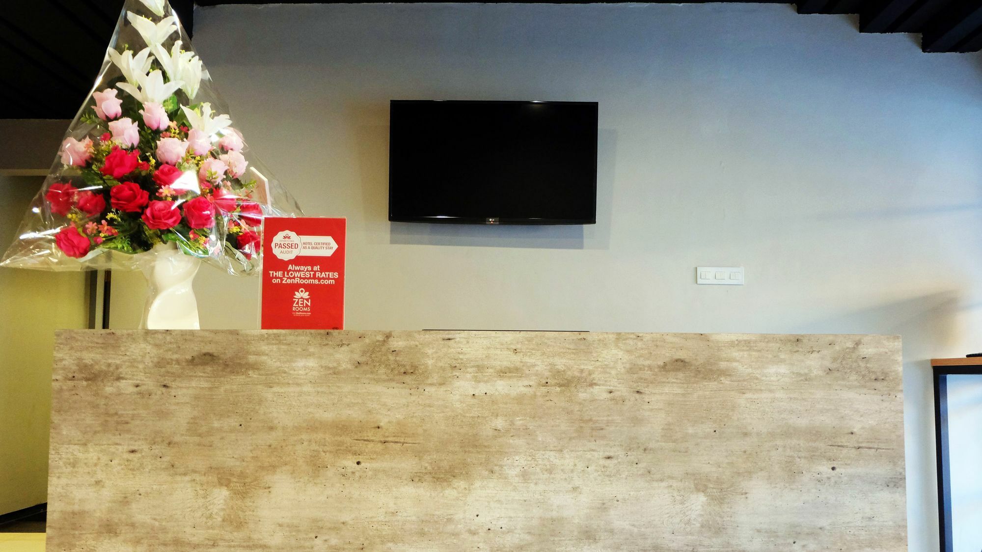 Zen Hostel Gubeng Station Surabaya Ngoại thất bức ảnh
